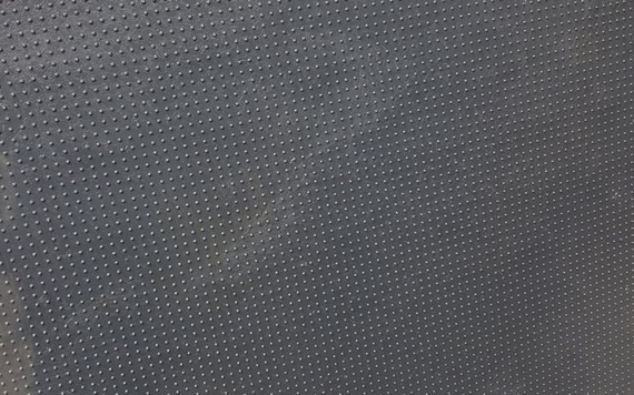 Paleta plastikowa 1200 x 1000mm / antypoślizgowa z bortnicami na krawędziach czarna - P20